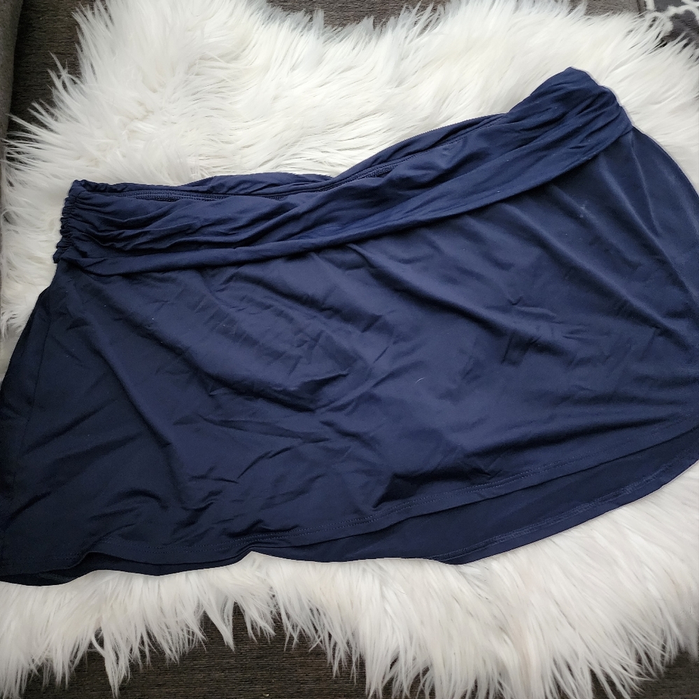 LA BLANCA navy swim skirt bottom